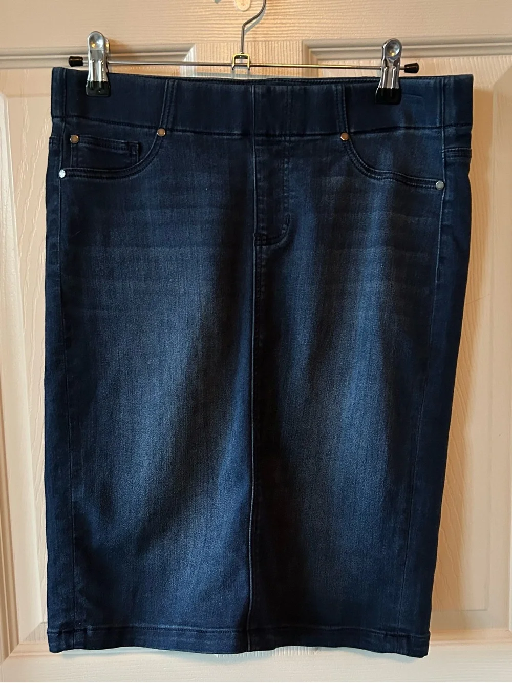 Liverpool Los Angeles Pull-On Denim Pencil Skirt Dark Wash Women’s Size 6/28 S